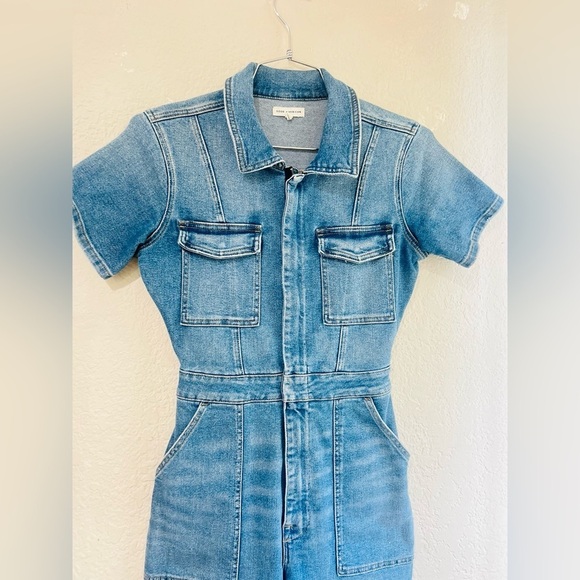 Good American denim jumpsuit, and it has a very clean, modern-utility vibe SZ 2 - Picture 15 of 16